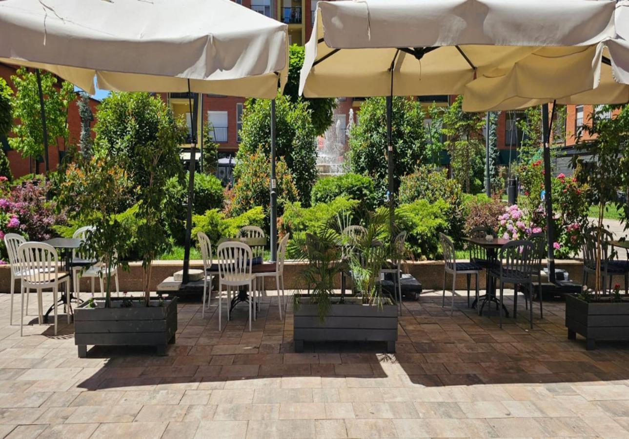 Superb 1 Bedroom In The Best Zone Of The City. Ferizaj Buitenkant foto