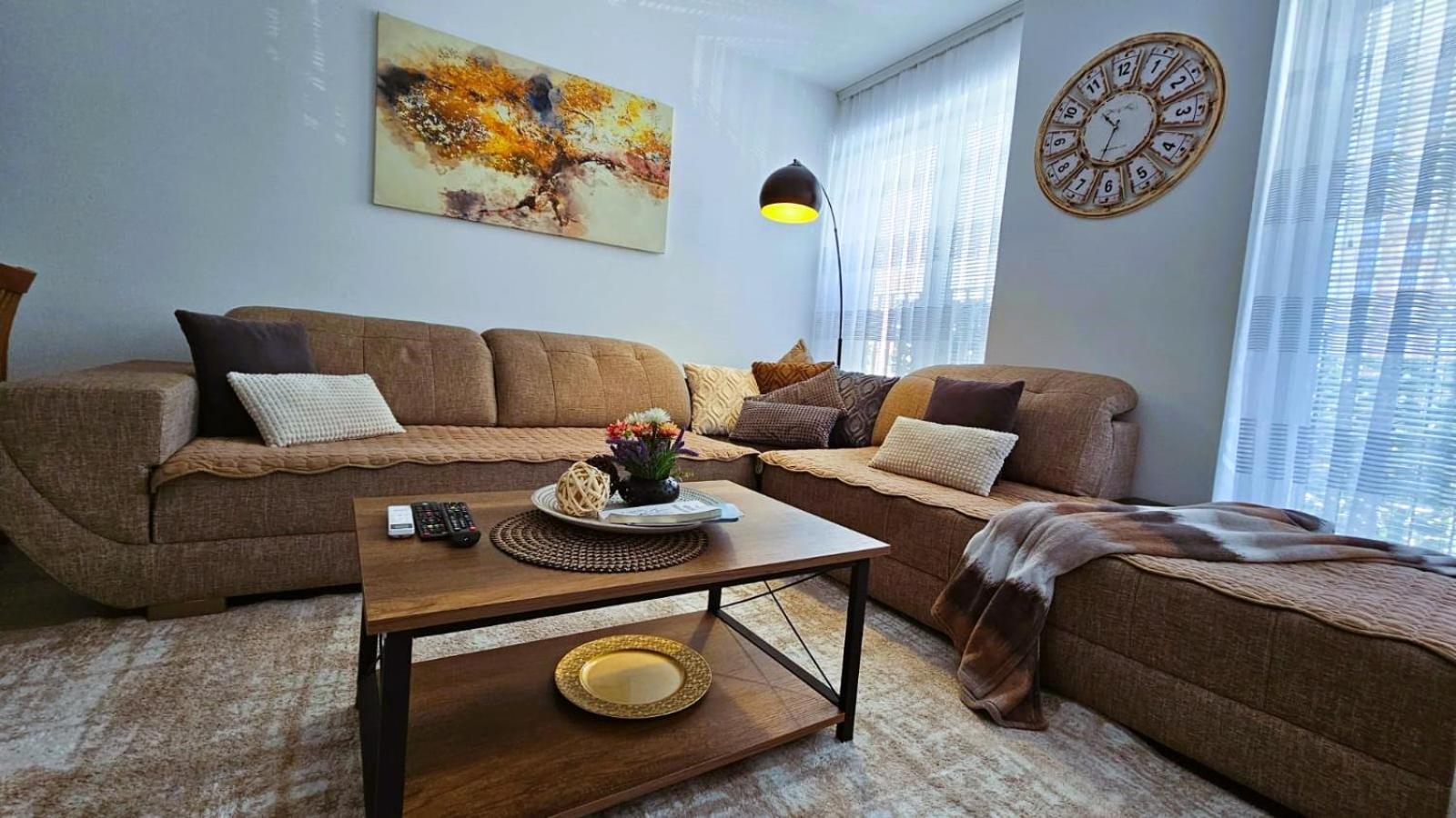 Superb 1 Bedroom In The Best Zone Of The City. Ferizaj Buitenkant foto