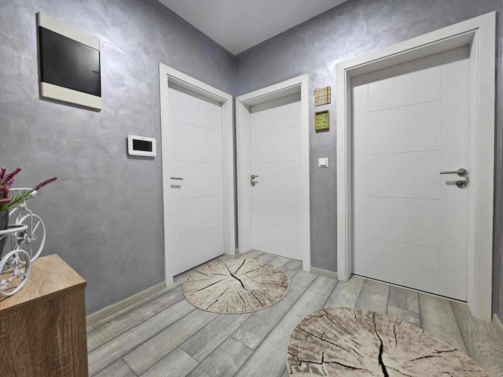 Superb 1 Bedroom In The Best Zone Of The City. Ferizaj Buitenkant foto